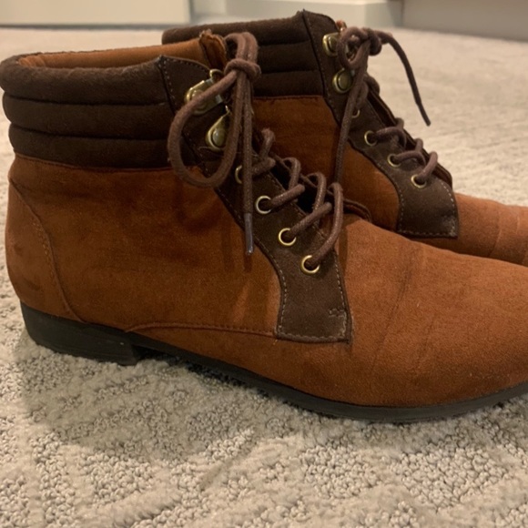 TwoToned suede boots - Picture 2 of 4